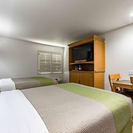 Studio 6-Plano, Tx Εξωτερικό φωτογραφία