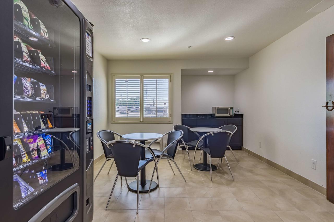 Studio 6-Plano, Tx Εξωτερικό φωτογραφία
